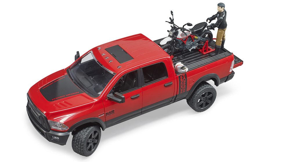 RAM 2500 s motorkou Ducati a řidičem - Bruder 02502 7 RAM 2500 s motorkou Ducati a řidičem - Bruder 02502 - Obrázek 7