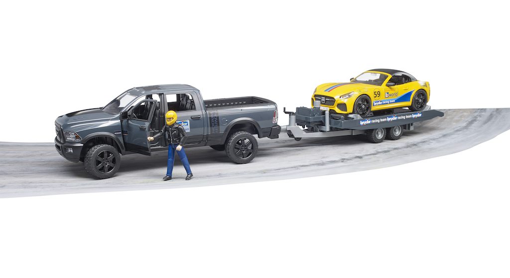 RAM 2500 a závodní roadster - Bruder 02504 2 RAM 2500 a závodní roadster - Bruder 02504 - Obrázek 2