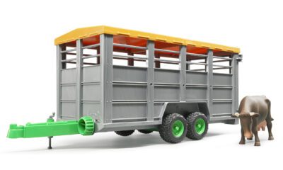 Přepravník na zvířata s figurkou krávy - Bruder 2227