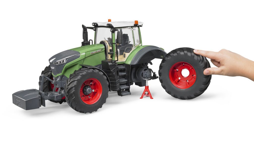 Bruder hračky pod stromeček - nejlepší vánoční tipy 2025 4 Bruder Fendt traktor 4040