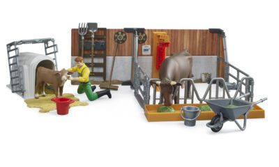 bworld Stáj pro krávy a telata s farmářem – Bruder 62611