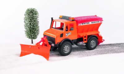 Silničáři MB Unimog - Bruder 02572
