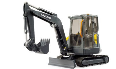 Bruder 02465 rypadlo Volvo detail