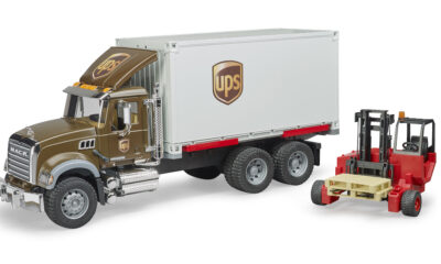 Nákladní auto Bruder UPS MACK Granite s vysokozdvižným vozíkem - Bruder 2828