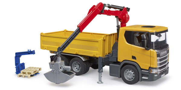 Nákladní auto Scania Super 560R s jeřábem a paletami - Bruder 03551 - Obrázek 2