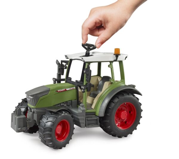 Fendt Vario 211 - Bruder 02180 - Obrázek 4
