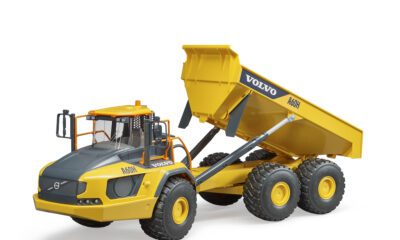 Bruder stavba Volvo cat