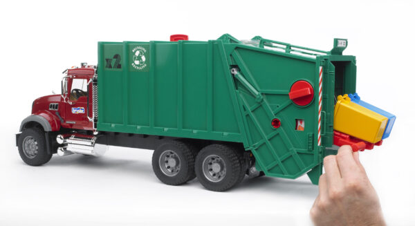 Popelářské auto MACK Granite - Bruder 02812 - Obrázek 5