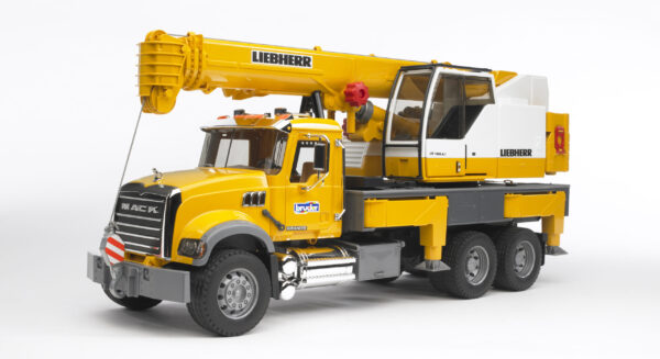 Nákladní automobil MACK Granite s jeřábem Liebherr - Bruder 02818 - Obrázek 5