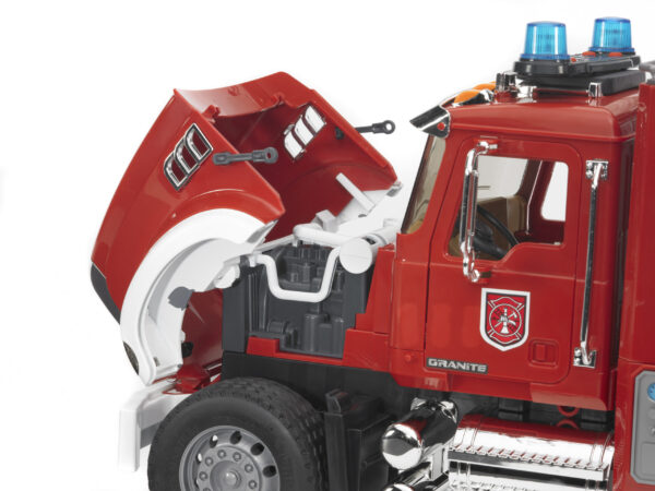 Hasičské auto MACK Granite - Bruder 02821 - Obrázek 7