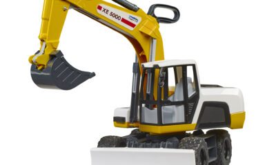 Bruder bagr Roadmax 3413 od 2 let