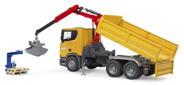 Nákladní auto Scania Super 560R s jeřábem a paletami - Bruder 03551 - Obrázek 5