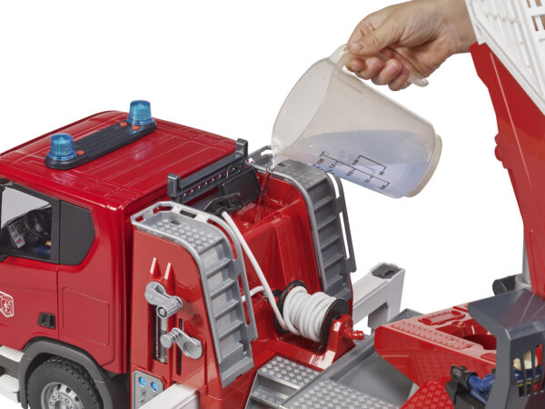 Hasičské auto s jeřábem Scania Super 560R - Bruder 03591 - Obrázek 9