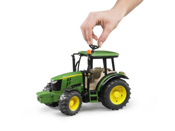John Deere 5115 M - Bruder 02106 - Obrázek 2