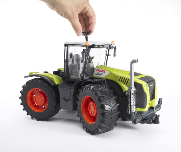 Traktor Claas Xerion 5000 - Bruder 03015 - Obrázek 4