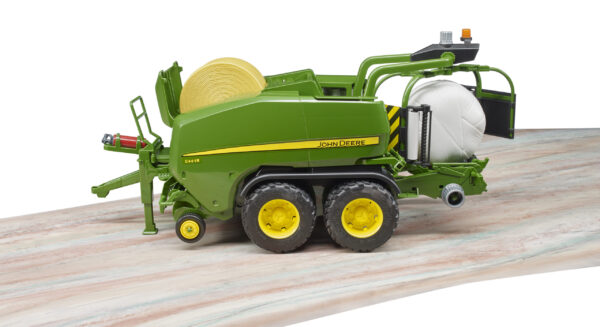 John Deere balíkovač s obalovačem - Bruder 02032 - Obrázek 13