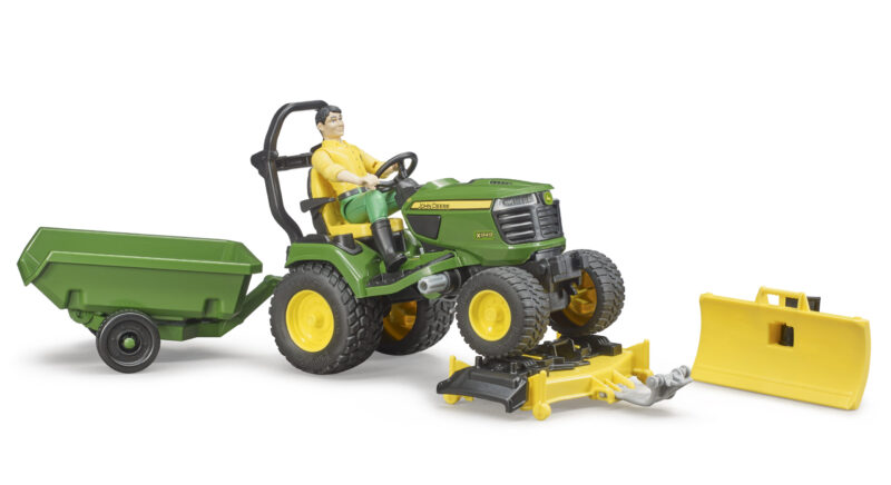 bworld Zahradní traktor John Deere s figurkou a příslušenstvím - Bruder 62104 - Obrázek 8