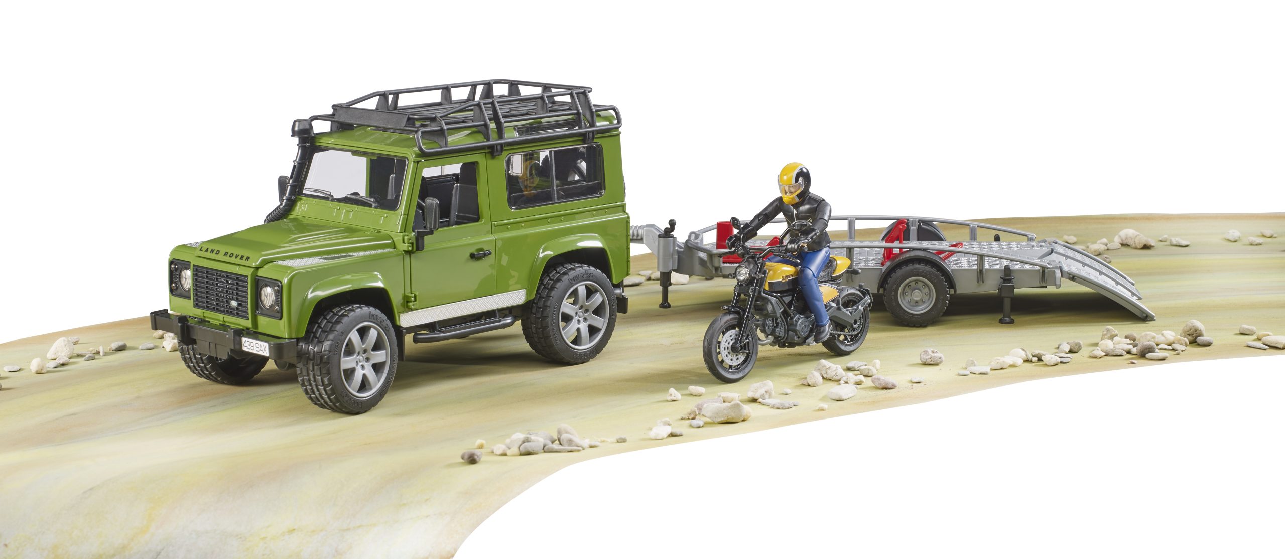 Land Rover Defender s motorkou - Bruder 02589 8 Land Rover Defender s motorkou - Bruder 02589 - Obrázek 8