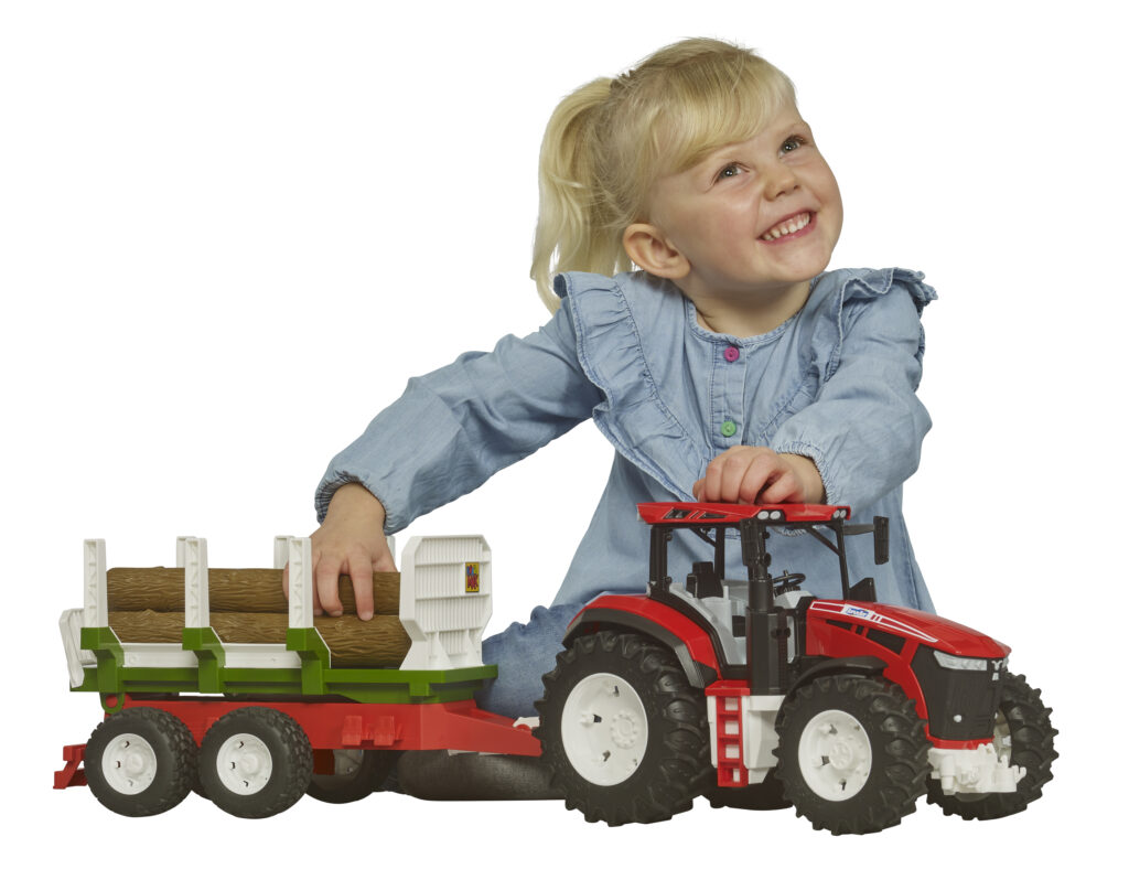 Bruder roadmax dřevařský traktor od 2 let