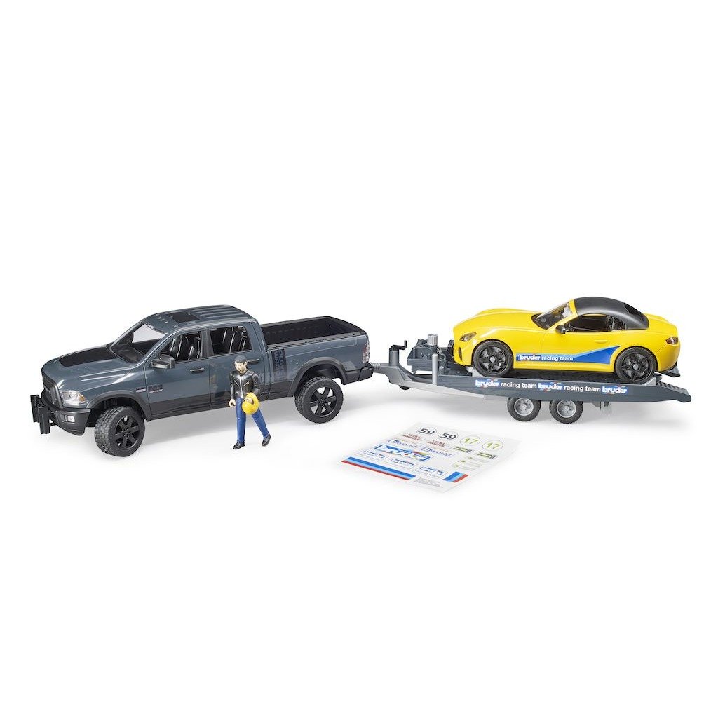 RAM 2500 a závodní roadster - Bruder 02504 1 RAM 2500 a závodní roadster - Bruder 02504