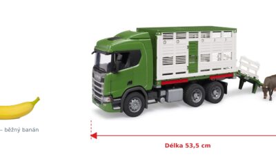 Scania Super 560R na převoz zvířat - Bruder 03548 — skutečná velikost 53,5 × 18,5 × 26,5 cm, porovnání s banánem