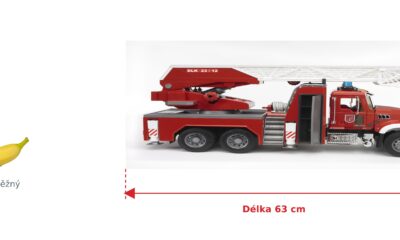 Hasičské auto MACK Granite - Bruder 02821 — skutečná velikost 63 × 20 × 26,5 cm, porovnání s banánem