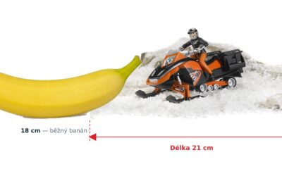 bworld Sněžný skútr s řidičem - Bruder 63101 — skutečná velikost 21 × 9,3 × 9,3 cm, porovnání s banánem