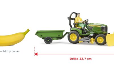bworld Zahradní traktor John Deere s figurkou a příslušenstvím - Bruder 62104 — skutečná velikost 32,7 × 10,7 × 12,5 cm, porovnání s banánem