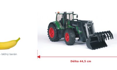 Fendt Vario 936 s předním nakladačem - Bruder 03041 — skutečná velikost 44,5 × 17,5 × 20 cm, porovnání s banánem