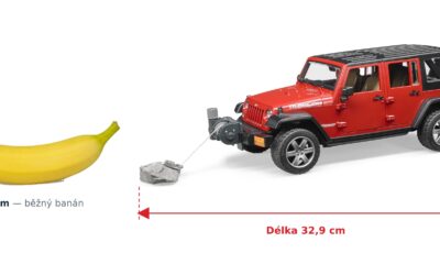 Jeep Wrangler - Bruder 02525 — skutečná velikost 32,9 × 14,4 × 14,2 cm, porovnání s banánem