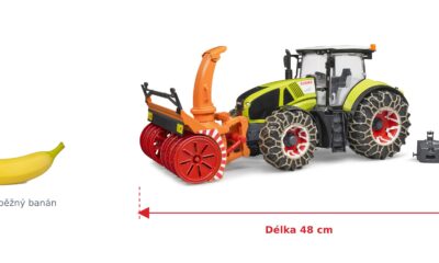 Traktor Claas Axion 950 se sněžnou frézou a řetězy - Bruder 03017 — skutečná velikost 48 × 18 × 21 cm, porovnání s banánem