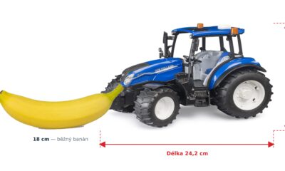 Traktor New Holland T5.120 - Bruder 02184 — skutečná velikost 24,2 × 12,5 × 15 cm, porovnání s banánem