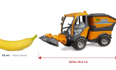 Zametací vůz VarioCar na čištění ulic - Bruder 02691 — skutečná velikost 30,6 × 10,5 × 15,7 cm, porovnání s banánem