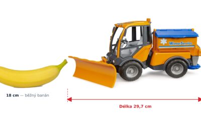 Zimní údržba VarioCar s radlicí a sypačem - Bruder 02690 — skutečná velikost 29,7 × 14 × 15,7 cm, porovnání s banánem